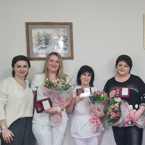 В преддверии Международного женского дня Профсоюз вручил Памятные медали