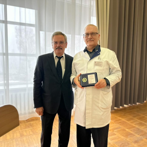 Профсоюз вручил Нагрудный знак Профсоюза 